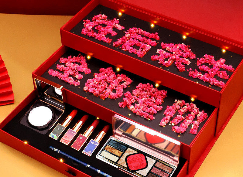 Lipstick And Makeup Palette set